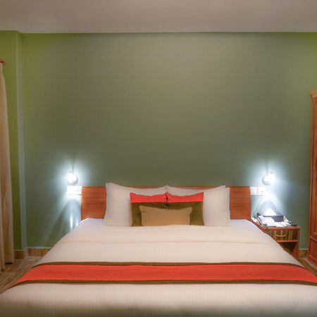 Hotel Raniban Arcade Pokhara Zewnętrze zdjęcie