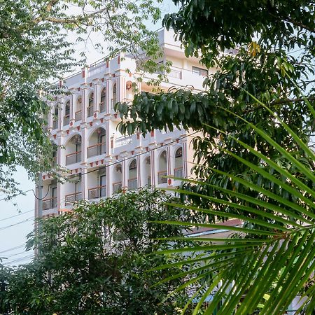 Hotel Raniban Arcade Pokhara Zewnętrze zdjęcie