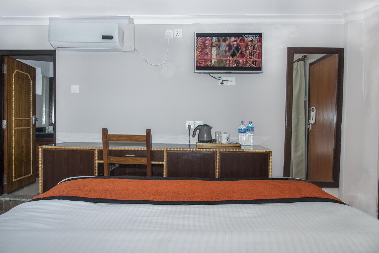 Hotel Raniban Arcade Pokhara Zewnętrze zdjęcie