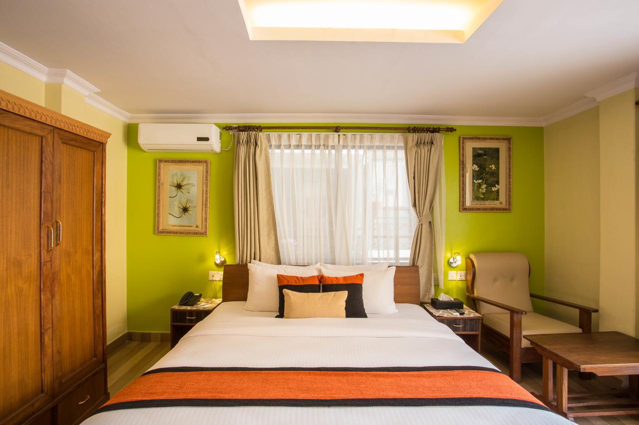 Hotel Raniban Arcade Pokhara Zewnętrze zdjęcie