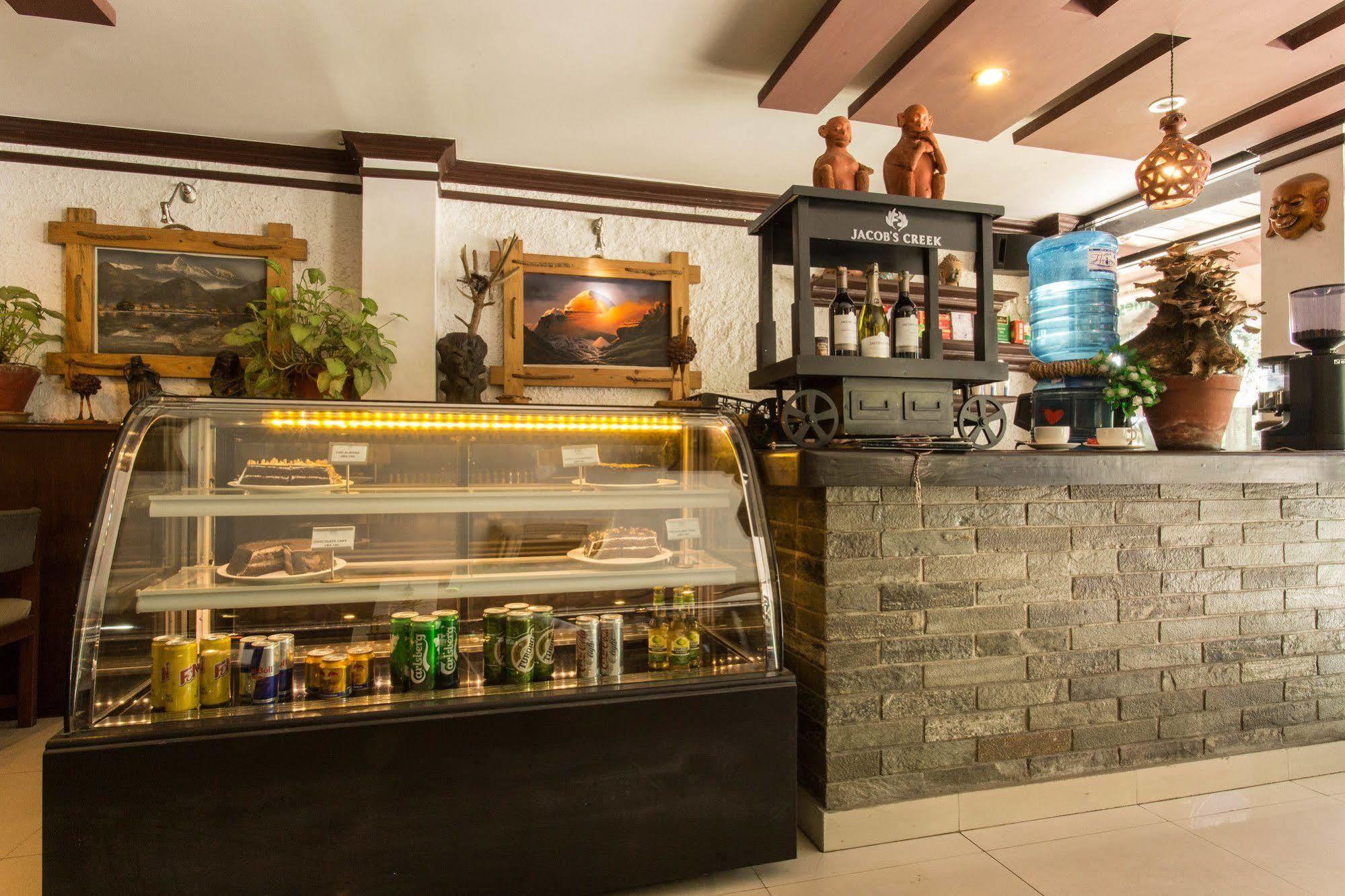 Hotel Raniban Arcade Pokhara Zewnętrze zdjęcie